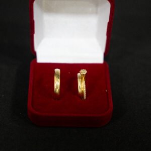 Aliança Ouro Com Solitário Cravejado em Ouro 18K 6g
