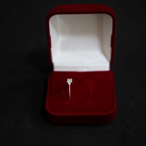 Anel solitário Slim em prata 925