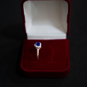 Anel Luxo com Pedra Zircônia